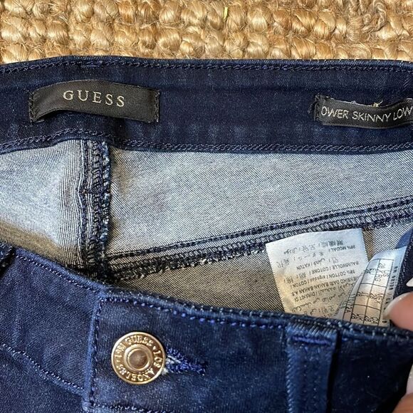 Guess Jeans - Picture 2 of 5
